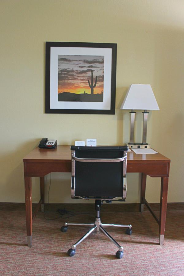 Southern Inn And Suites Kermit Bagian luar foto